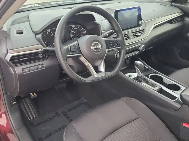 Used 2024 Red Nissan 2.5 SV image 21