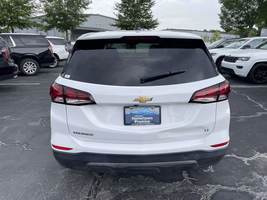 Used 2023 Summit White Chevrolet LT image 5