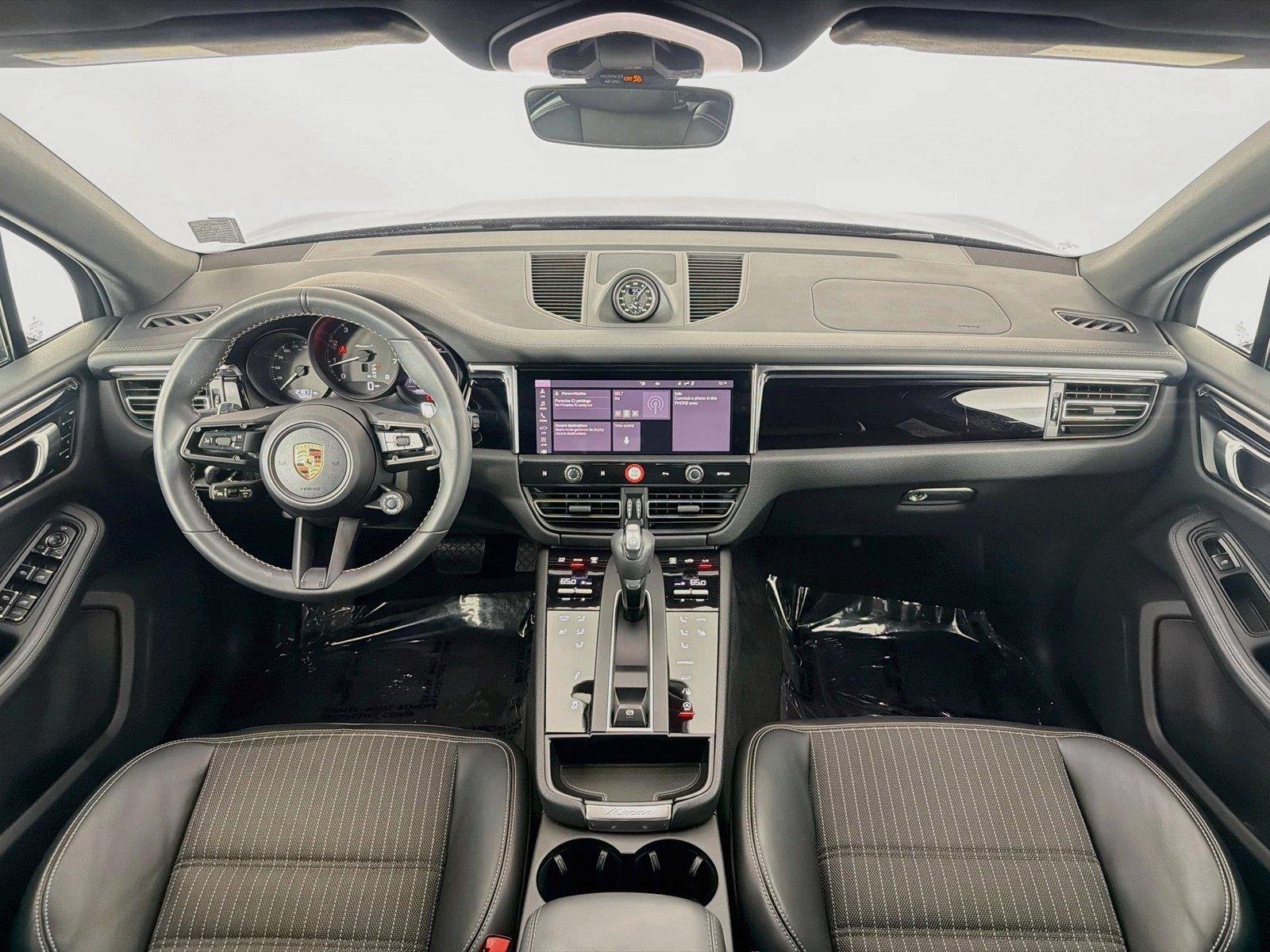 Used 2024  Porsche T image 15
