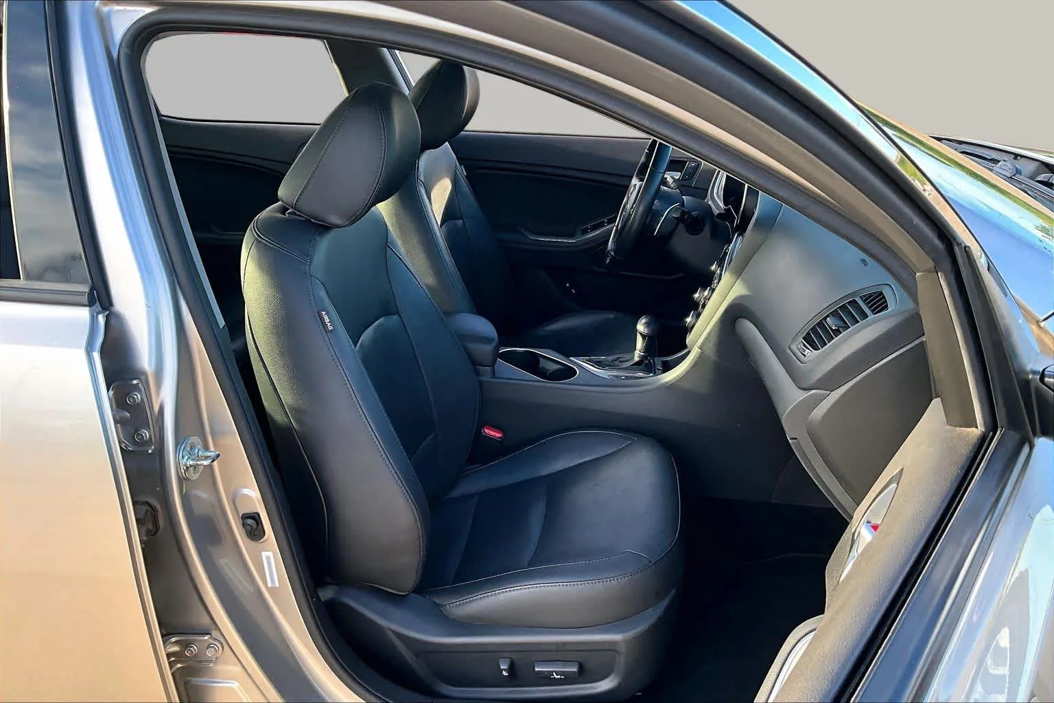 Used 2014 Satin Metal Kia SX Turbo image 8