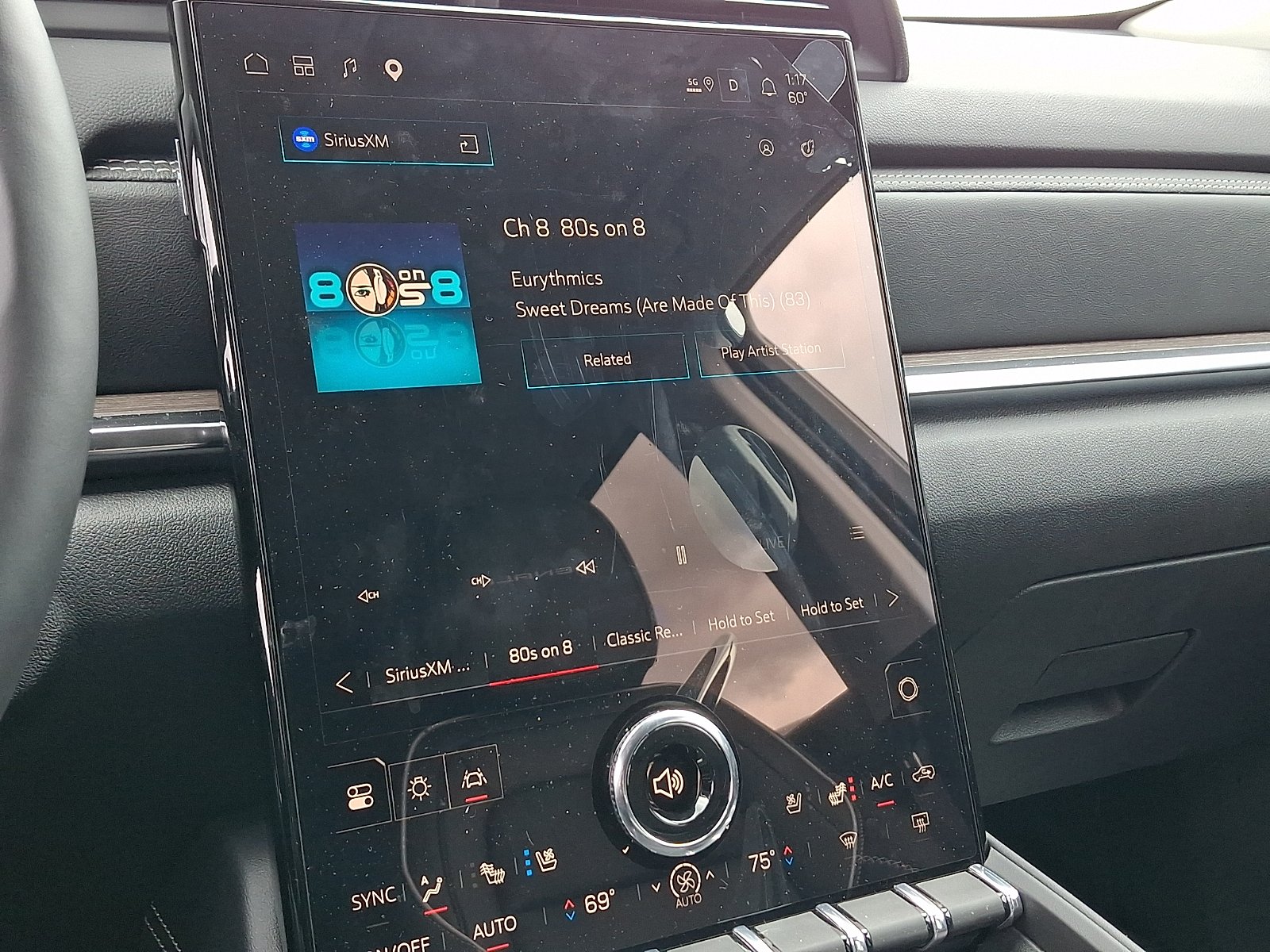 2026 GMC Terrain Denali - Photo 16