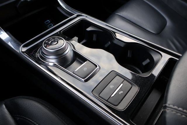 Used 2020 Silver Metallic Ford Titanium image 16