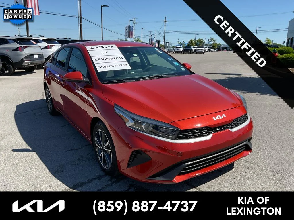 2022 Kia Forte LXS AT's photo