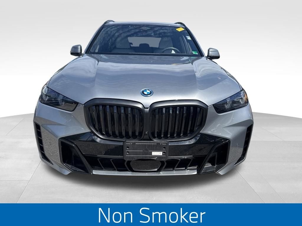 Used 2025 Gray Metallic BMW xDrive50e image 6
