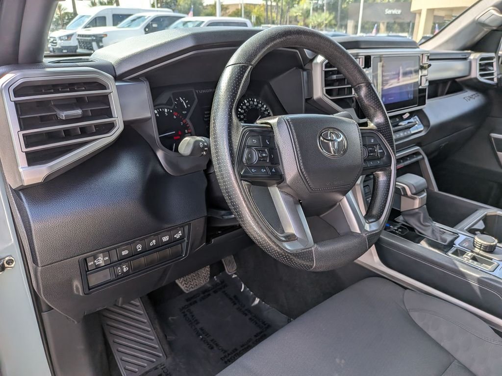 2025 Toyota Tundra SR5 - Photo 13