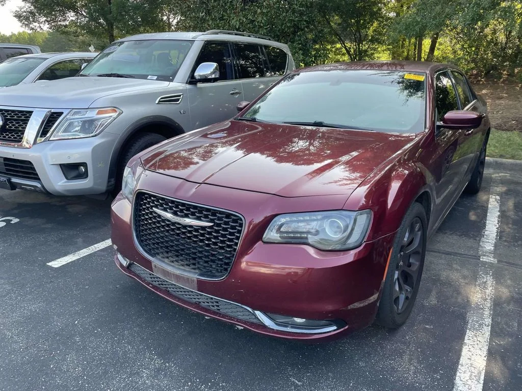 Used 2019 Velvet Red Pearlcoat Chrysler 300S image 3