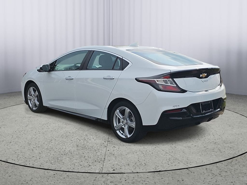 Used 2017 White Chevrolet LT image 5
