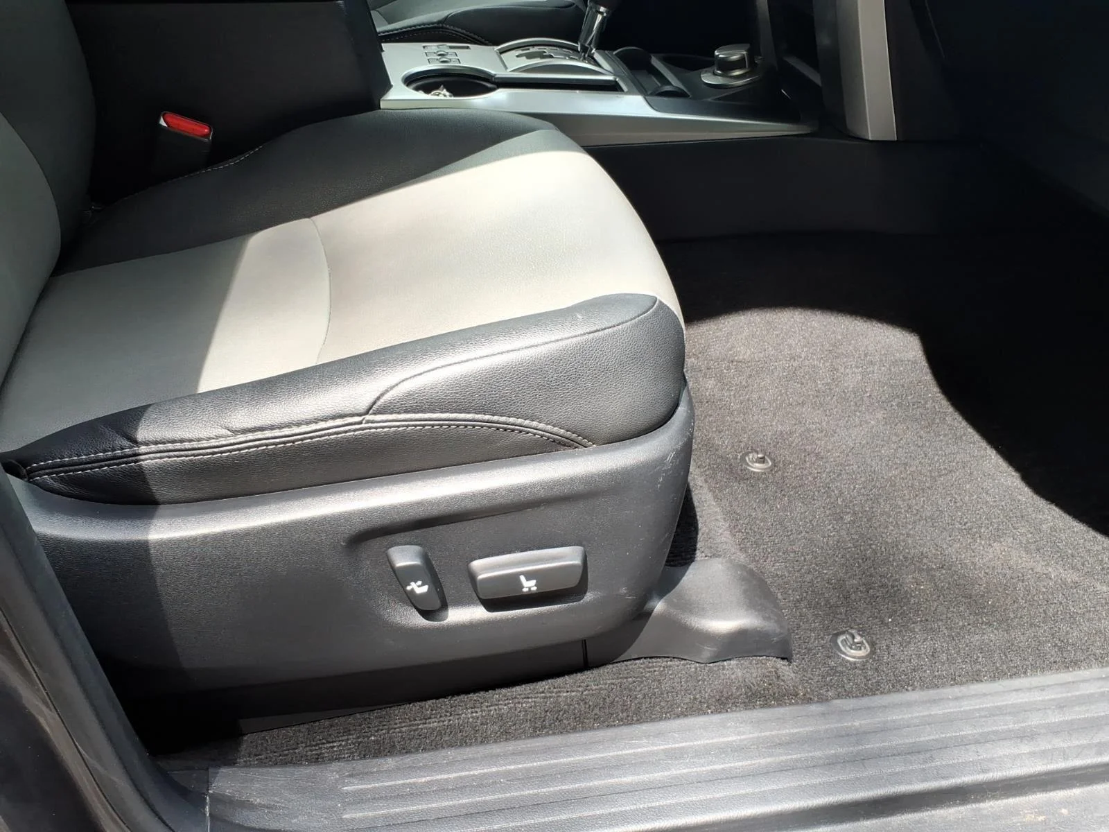 Used 2021 Magnetic Gray Metallic Toyota SR5 Premium image 23