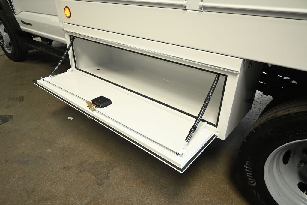 New 2026 Oxford White Ford XL image 19