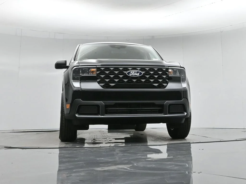 New 2026 Shadow Black Ford XLT image 43