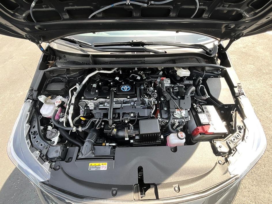 Used 2024 Gray Toyota LE image 3