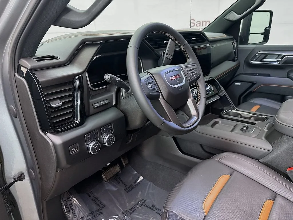 Used 2024 Sterling Metallic GMC AT4 image 11
