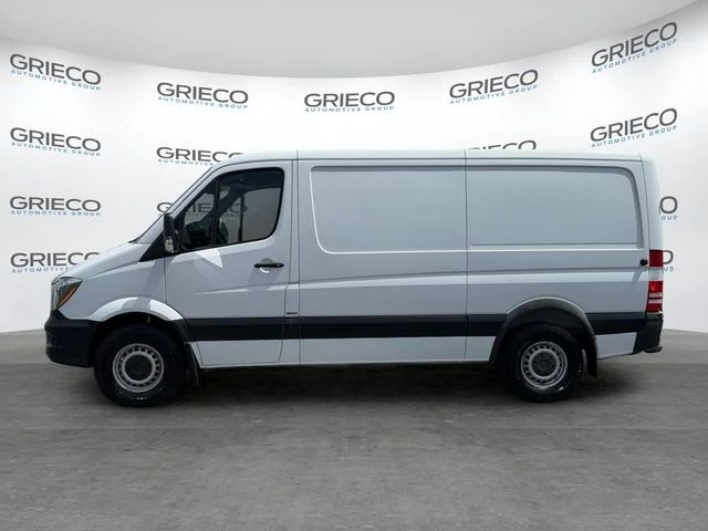 Used 2015 White Mercedes-Benz Cargo 144 WB image 4