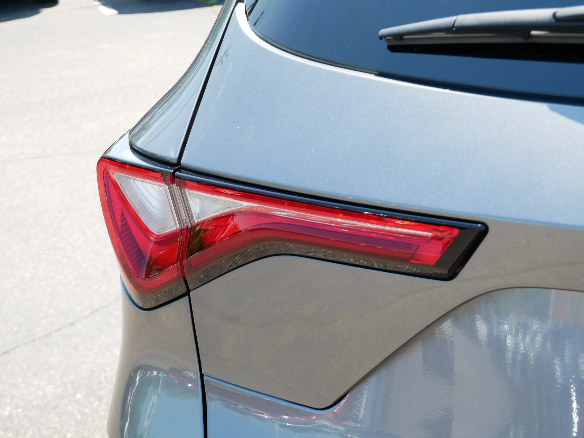 Used 2023 Liquid Carbon Metallic Acura w/Technology Package image 17