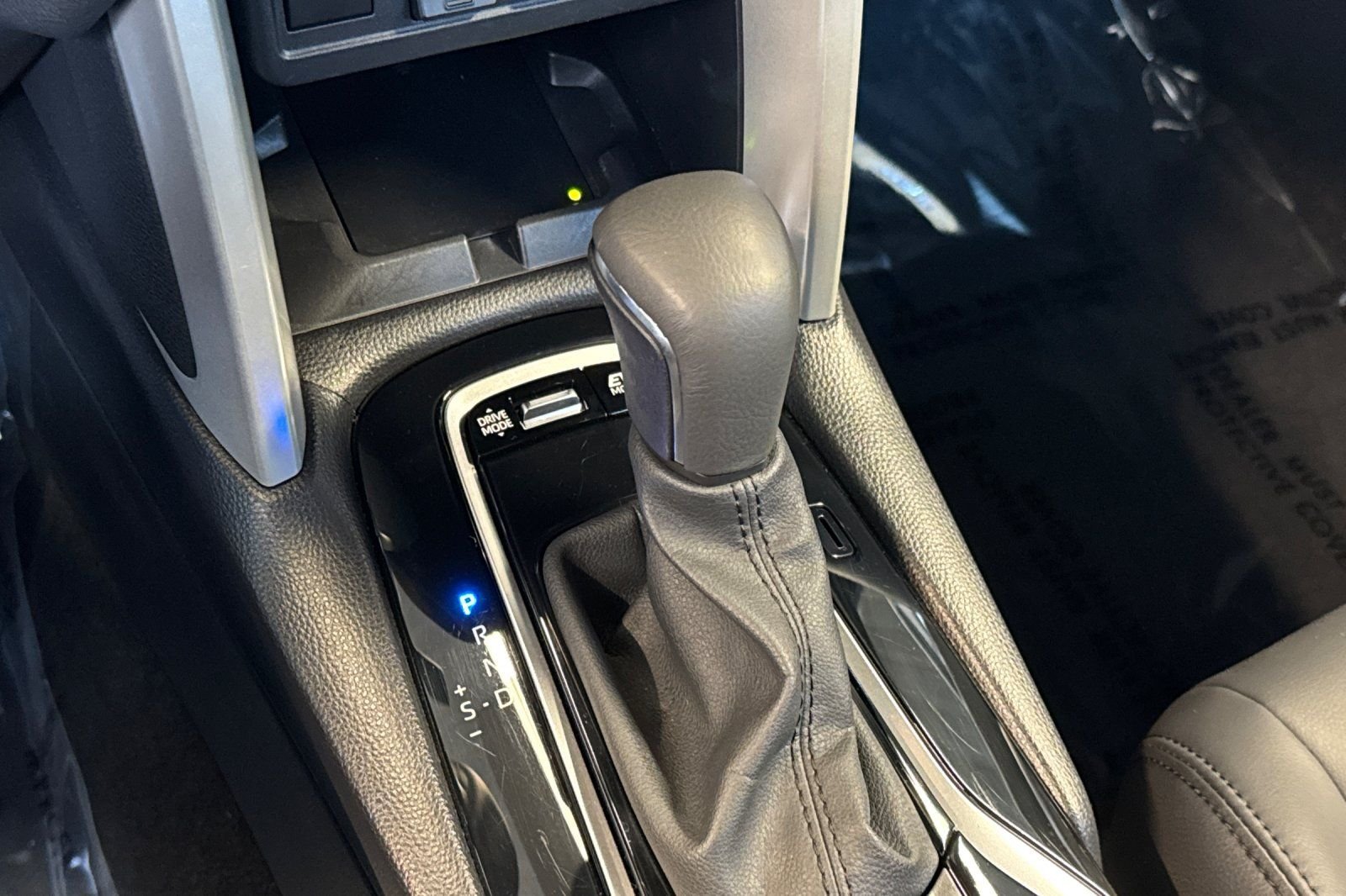 Used 2024  Toyota Hybrid XSE image 28