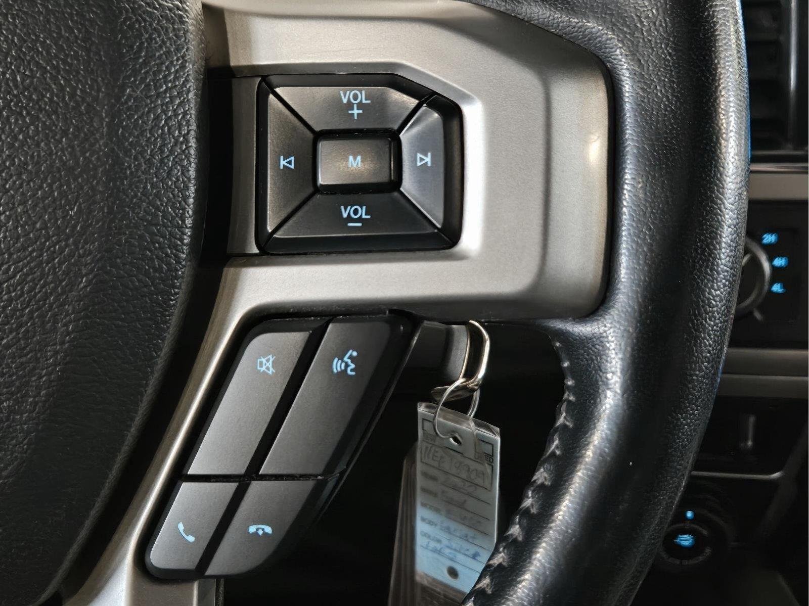 Used 2022 Iconic Silver Ford Lariat image 17