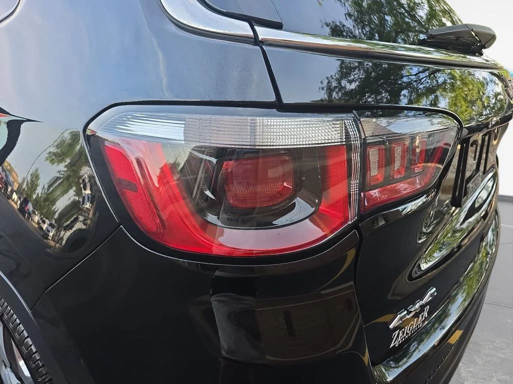 Used 2020 Black Jeep Limited image 32
