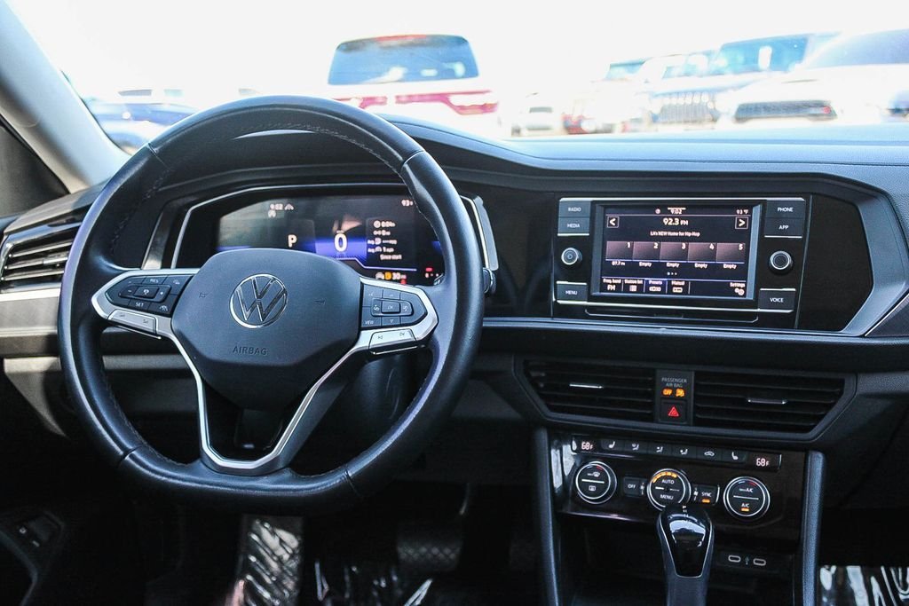 Used 2023 Deep Black Pearl Volkswagen 1.5T SE image 14