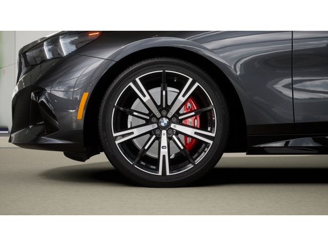 New 2027 Dark Graphite Metallic BMW  image 7
