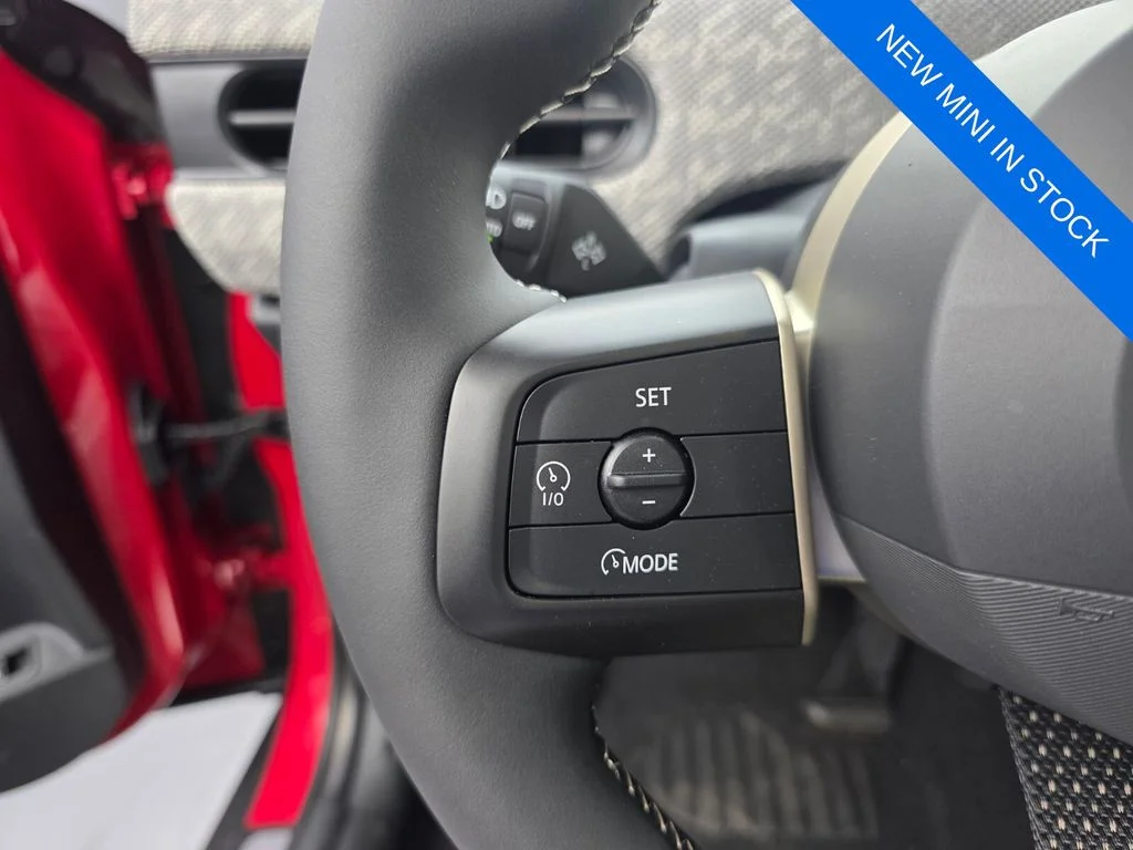 New 2026 Red MINI Signature Plus image 16
