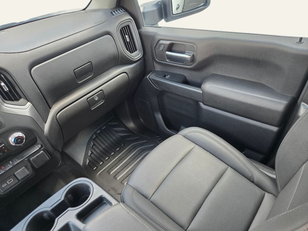 Used 2025 White GMC Pro image 21