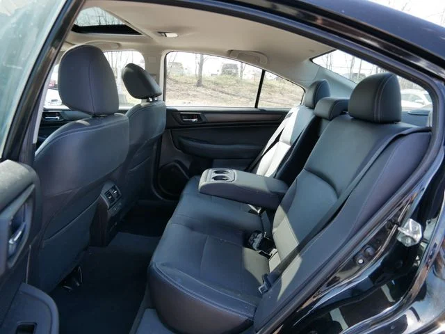 Used 2017 Black Subaru 2.5i image 12