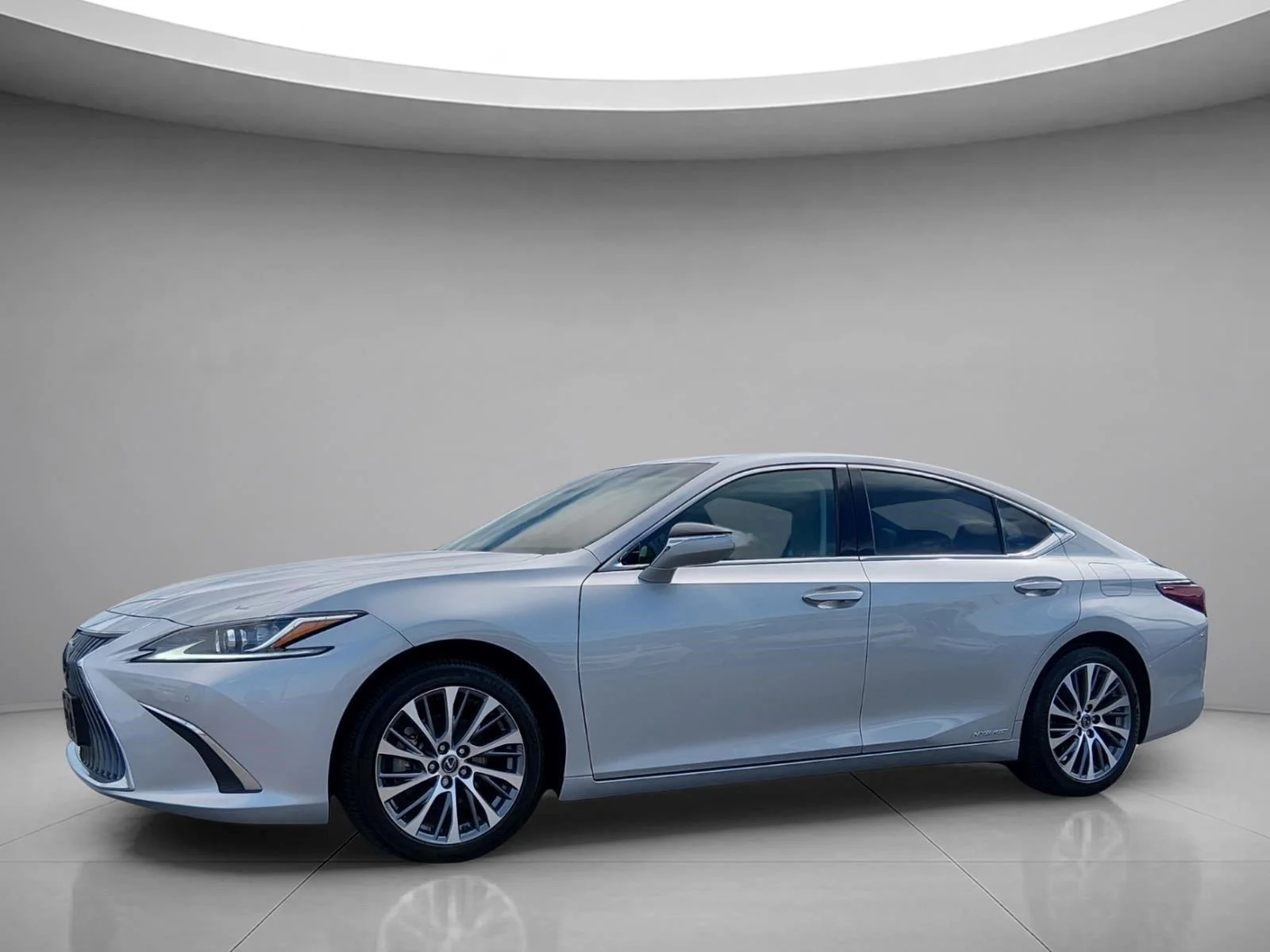 Used 2021 Silver Lining Metallic Lexus ES 300h image 1