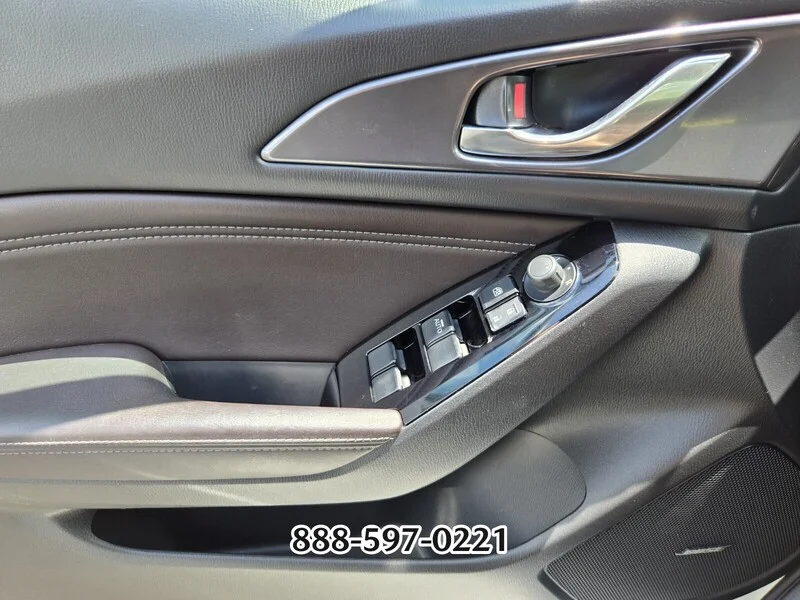 Used 2018 Snowflake White Pearl MAZDA GRAND TOURING image 32