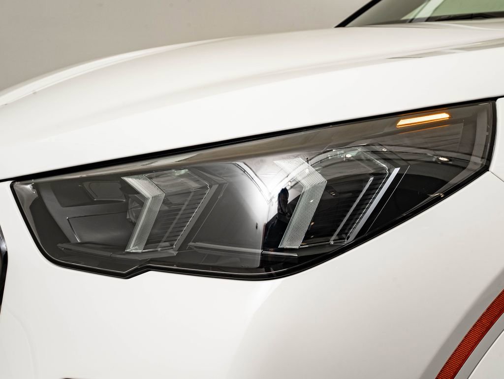 New 2026 Alpine White BMW xDrive28i image 14