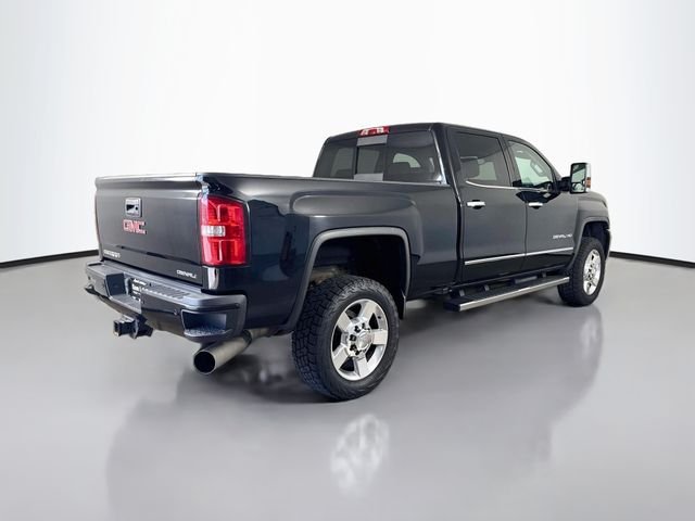 Used 2016 Black GMC Denali image 7