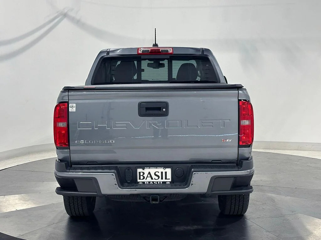 Used 2021 Gray Chevrolet LT image 12