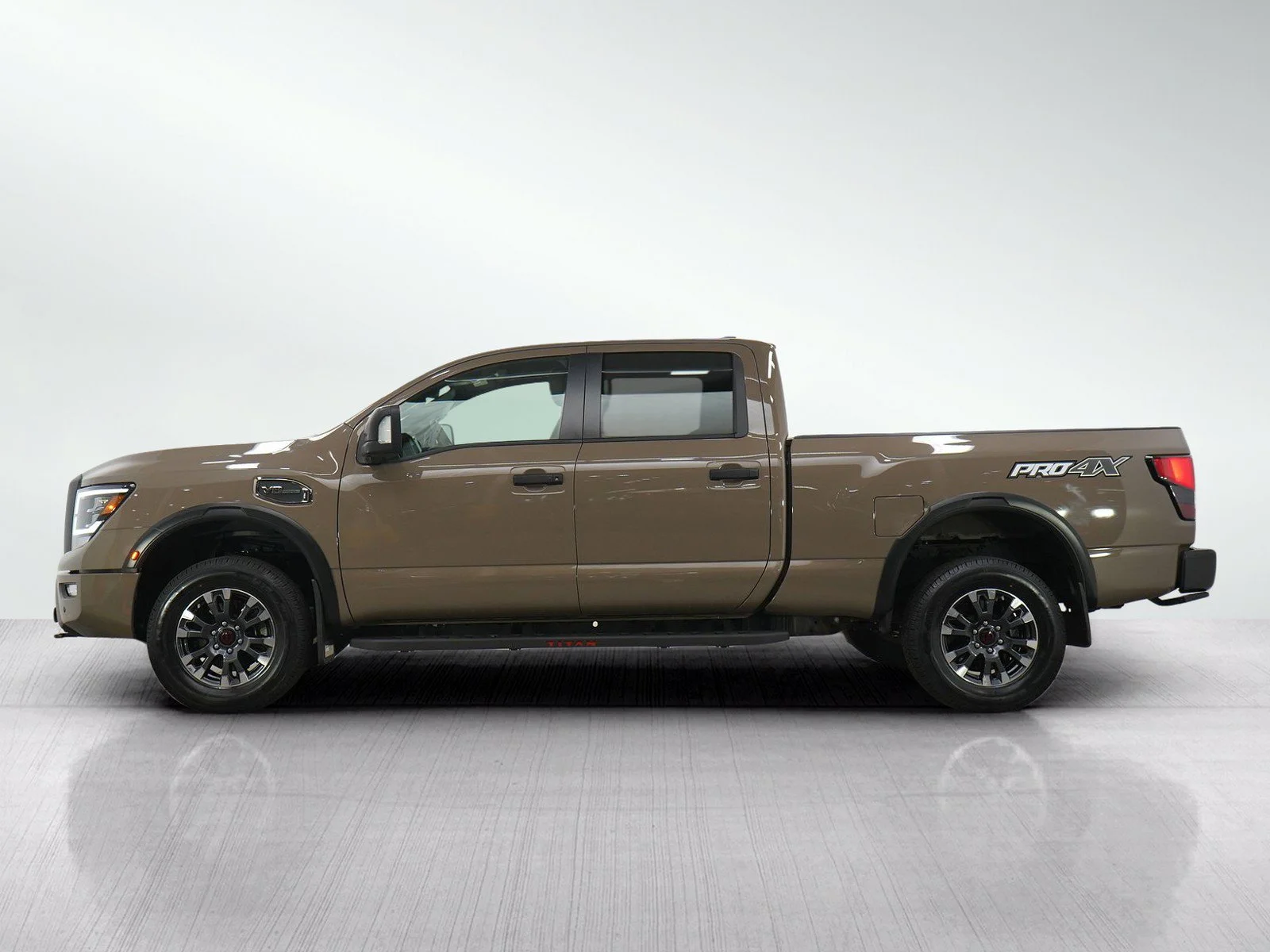 Used 2024 Nissan Titan XD Pro-4X with VIN 1N6AA1FB2RN112845 for sale in Wayzata, Minnesota