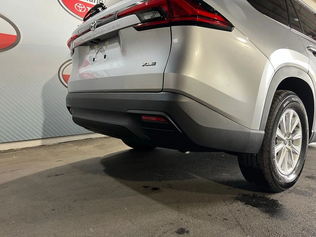 New 2026 Silver Toyota  image 18