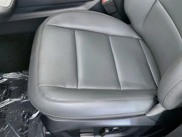 New 2027 Carbonized Gray Metallic Ford Active image 19