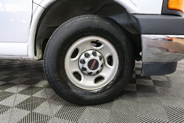 Used 2023 White GMC Work Van image 14