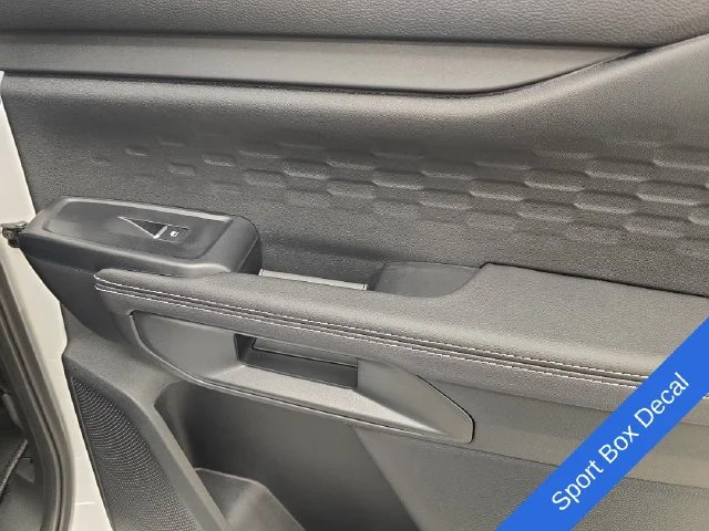 New 2026 Oxford White Ford XLT image 16