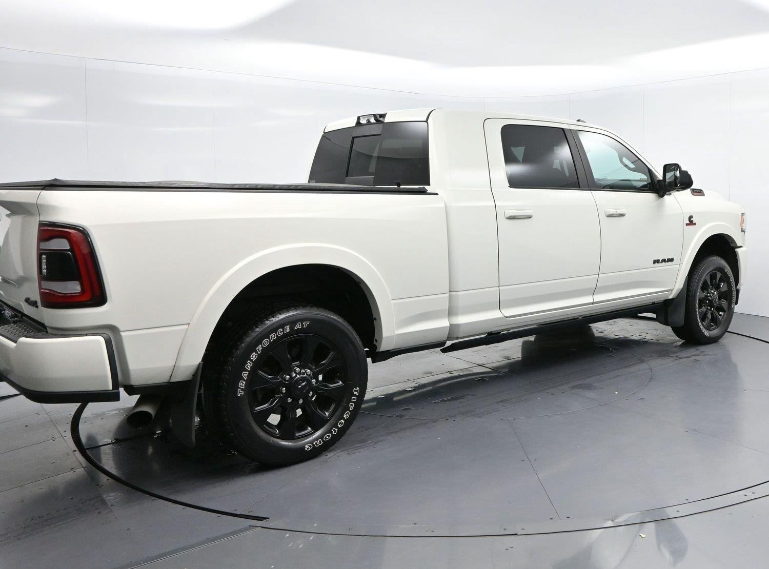 Used 2022 Pearl White Ram Limited image 7