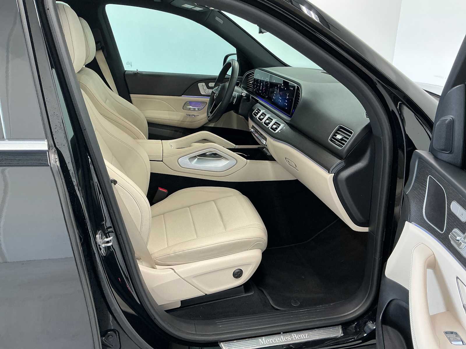 Certified Used 2024 Black Mercedes-Benz GLE 350 image 11