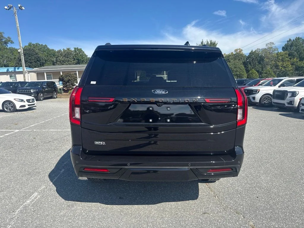 Used 2025 Black Ford Tremor image 4