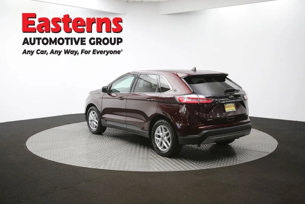 Used 2024 Red Ford SEL image 63