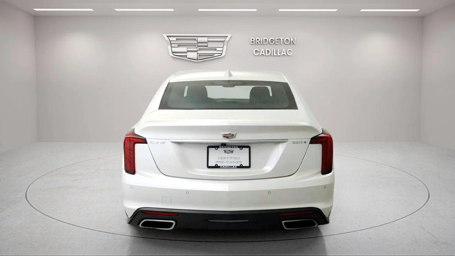 Used 2022 White Cadillac Premium Luxury image 6