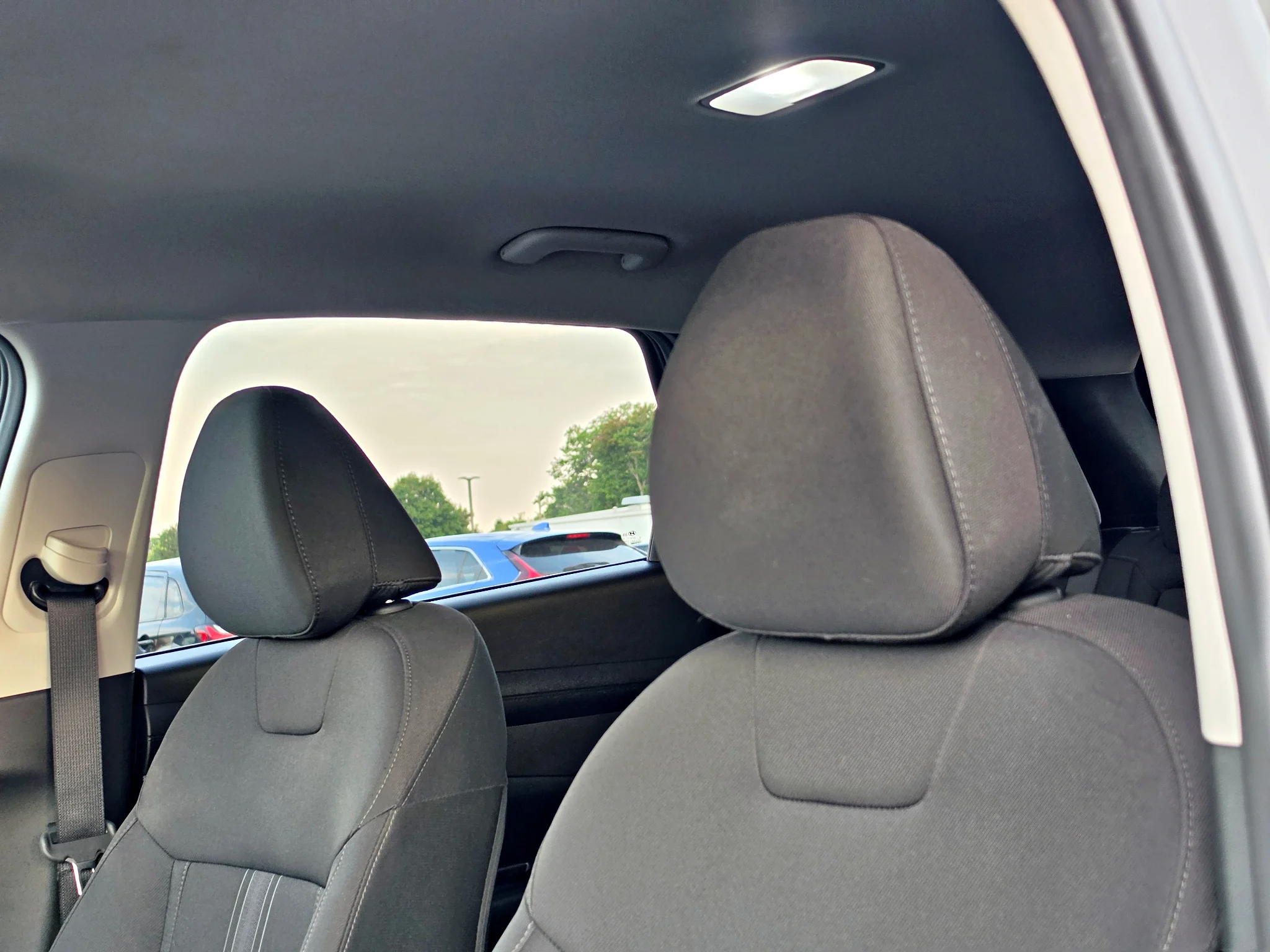 Certified Used 2025 Hampton Gray Hyundai SEL image 22
