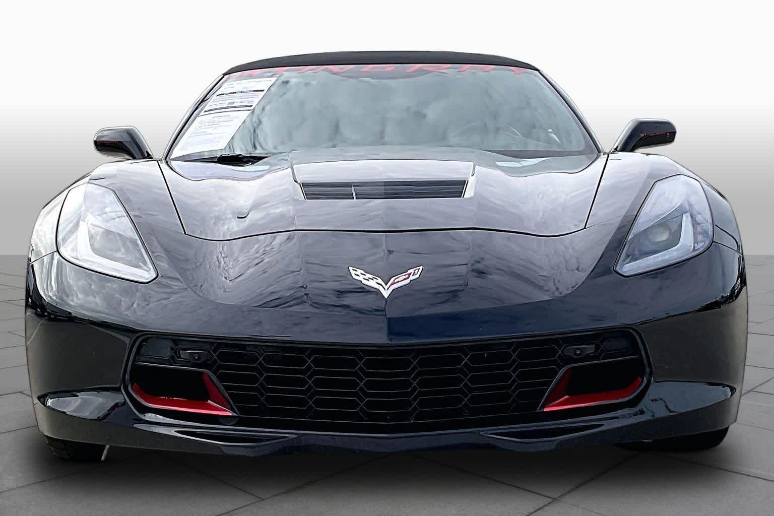 Used 2018 Black Chevrolet 2LT image 4