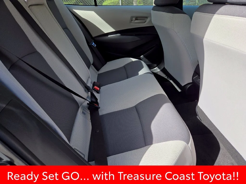 Certified Used 2025  Toyota LE image 18