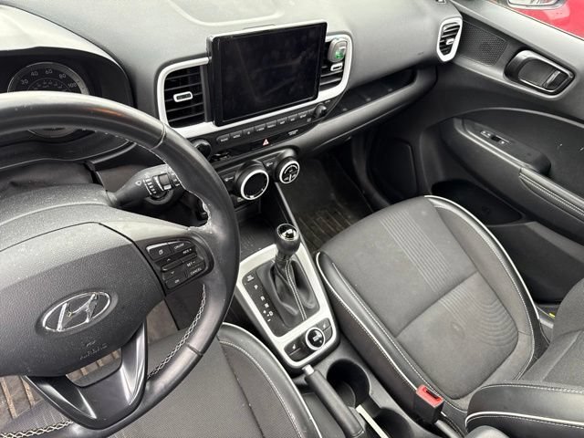 Used 2022 Galactic Gray Hyundai Limited image 7