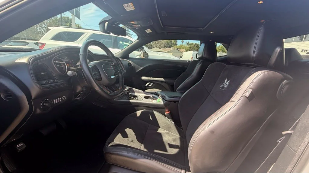 Used 2023  Dodge R/T Scat Pack Widebody image 7
