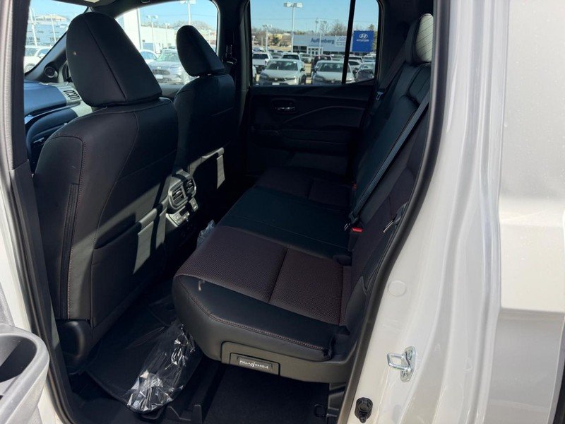 2026 Honda Ridgeline Black Edition - Photo 8