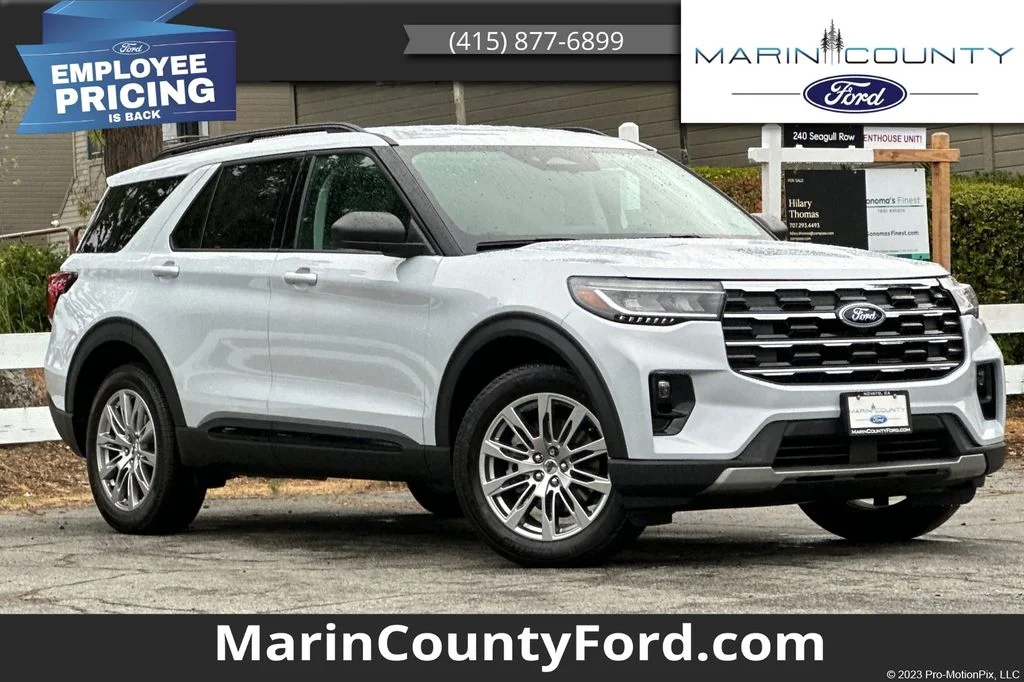2026 Ford Explorer Active 4WD's photo