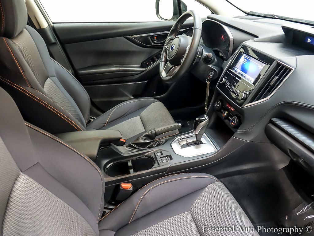 Used 2018 Crystal White Pearl Subaru 2.0i Premium image 23