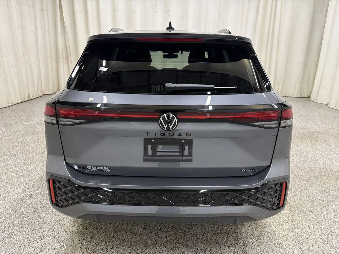 New 2026 Platinum Gray Metallic Volkswagen SE R-Line Black image 7